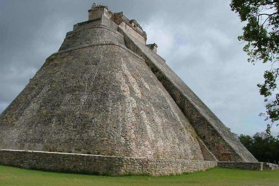 Uxmal, Photo of Pyramid of the Magician