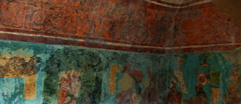 Murals in Room 1 are separated by a hieroglyphic text band which separates murals painted on the walls from those painted above them on the vault.