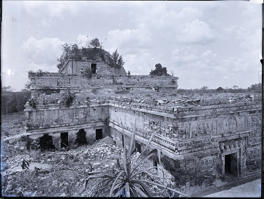 Maudslay's 1898 photo of Casa de Monjas taken from the roof of House D