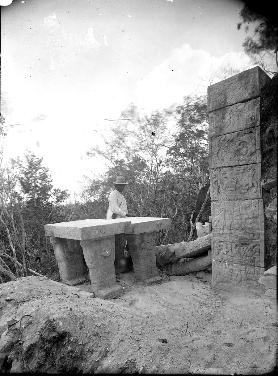 Maudslay's photo of parts of the Atlantean altar and the small figures supporting it, with detail from square warrior column near it