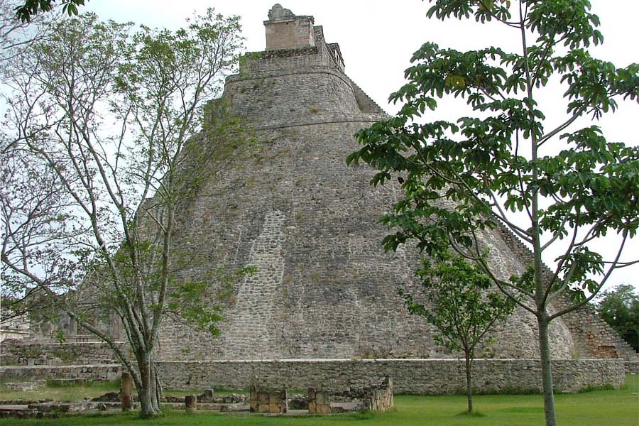 Uxmal, Photo of Pyramid of the Magician