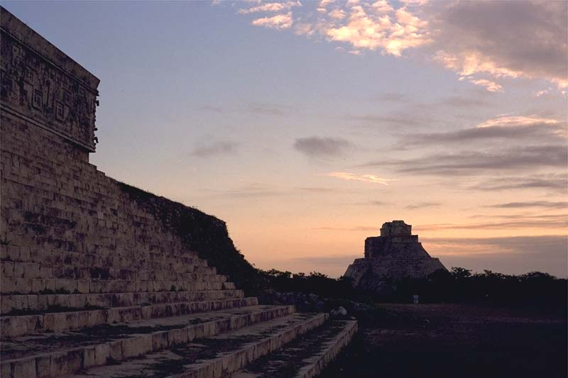 Uxmal, Photo of Governor's Palace & Pyramid of the Magician